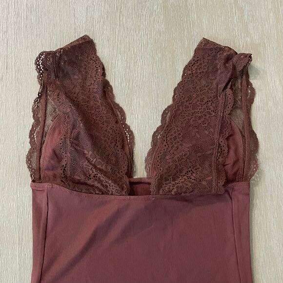 Intimately Free People Power Play Cami Ribbed Stretch Lace Top Plunge Neck Sz S - Picture 5 of 11